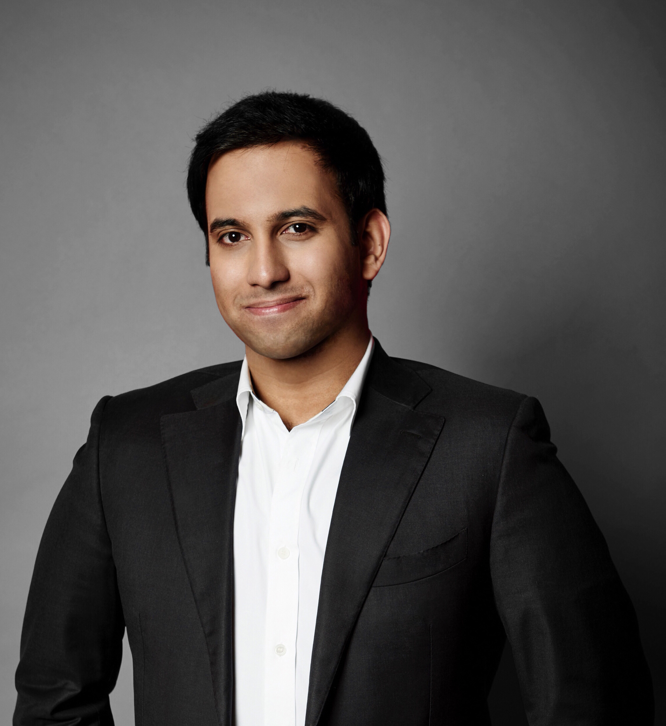 Mr Abbas Kazmi FRSA, MA (Oxon), MBA