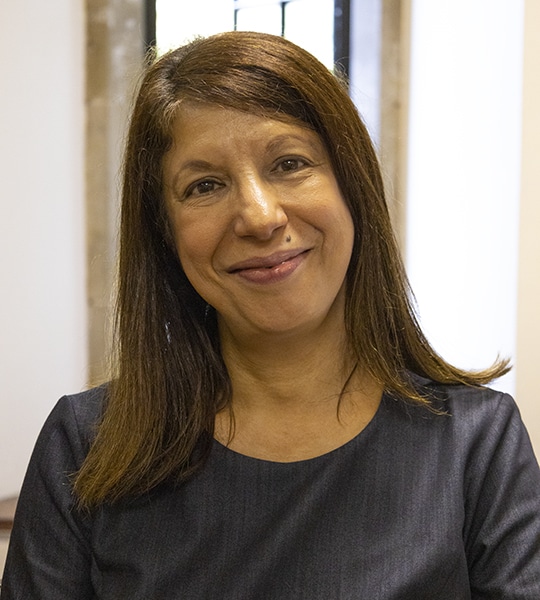 Mrs Linda Carniel