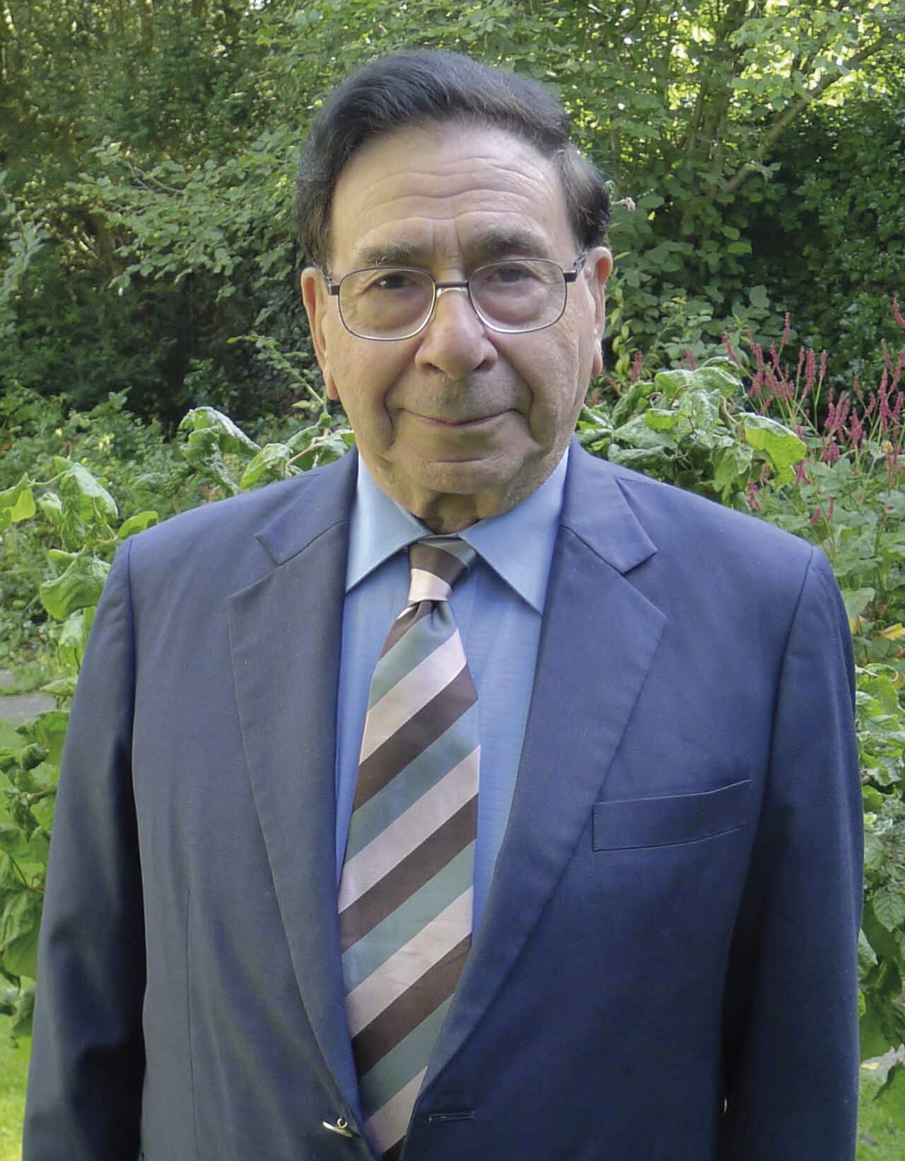 Professor Sir Roy Calne, Second’s 1944–1947 (January 2024)