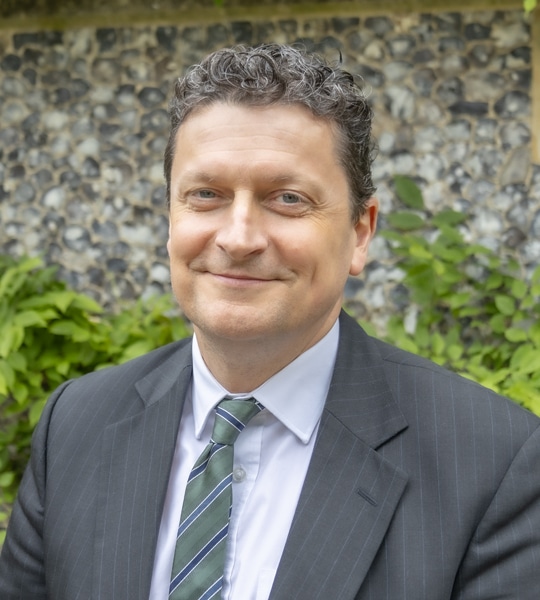 Mr Chris Pownall